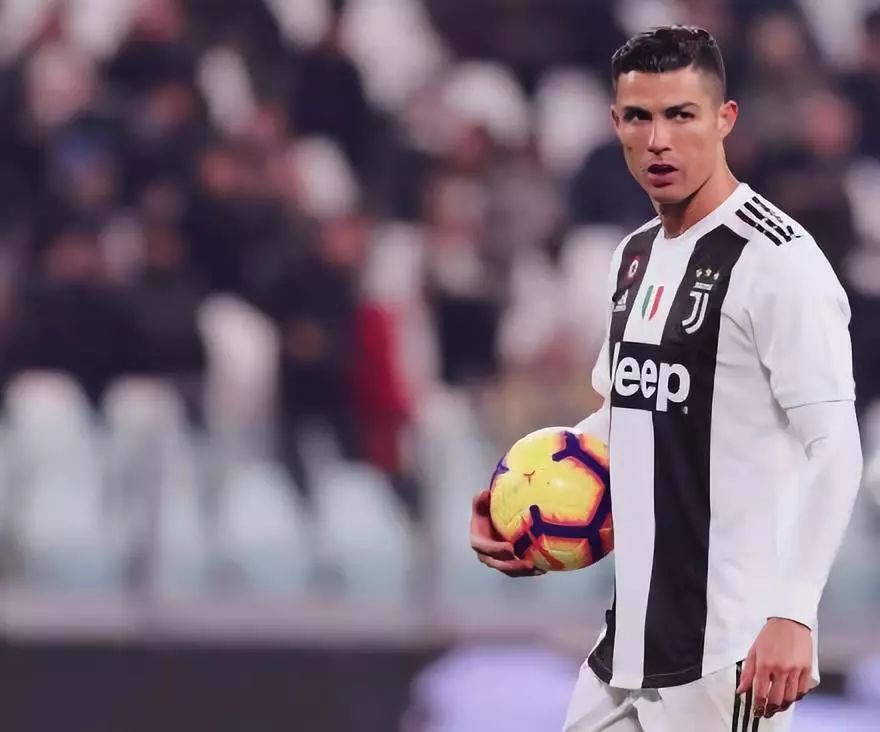 在现代足球 在现代足球