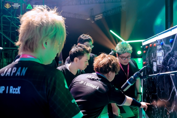 平中场稀缺 平中场稀缺